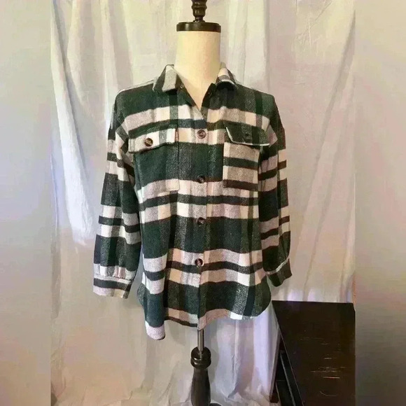 Thick Green/White Plaid Flannel Type Jacket. Size L. Unisex. Button Up. Pockets - Picture 1 of 7